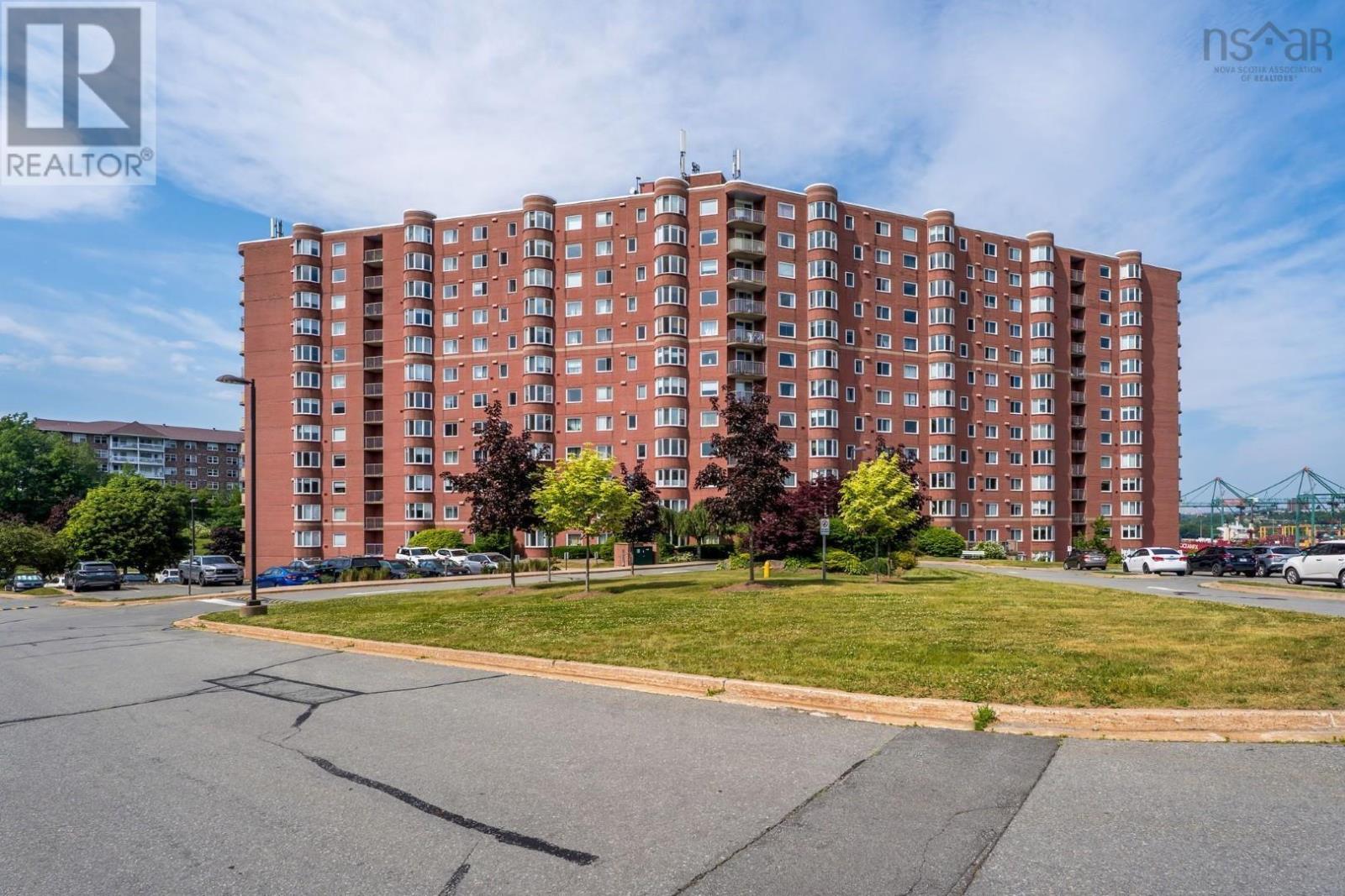 #114 45 Vimy Avenue - 1