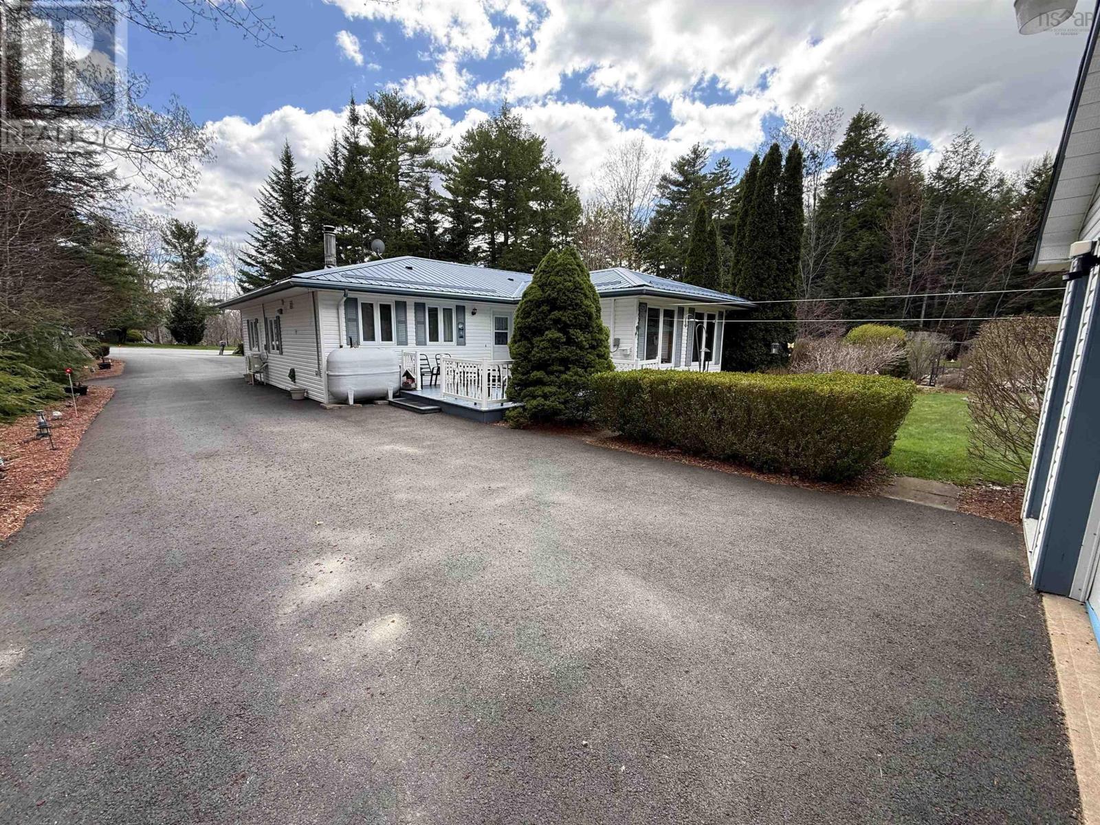118 Levi Hebb Road - 2