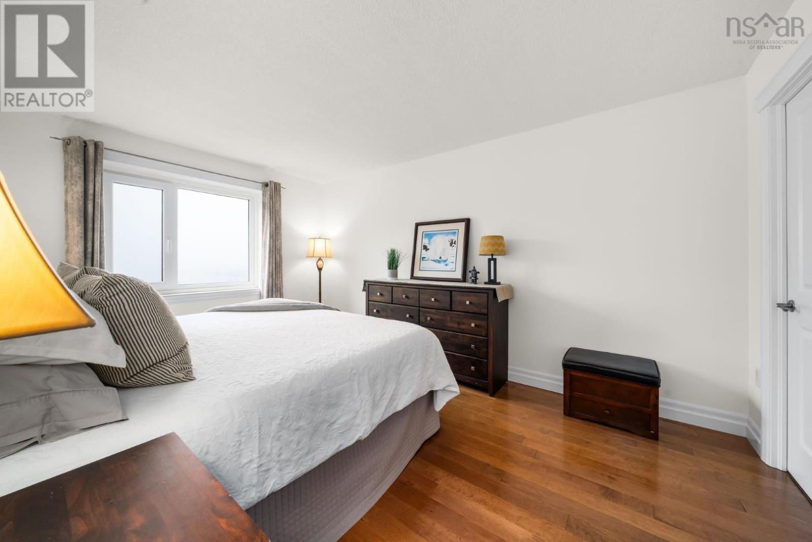 #114 45 Vimy Avenue - 26