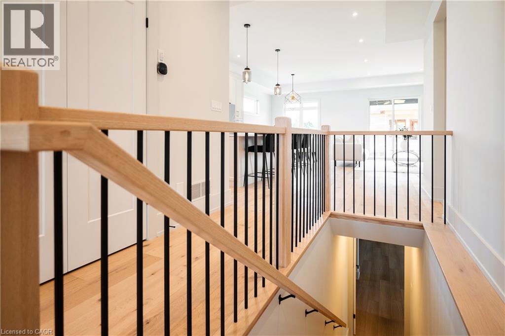 19 OAKLEY Drive - 31