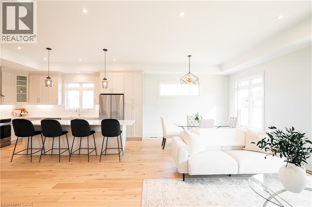 19 OAKLEY Drive - Image 19