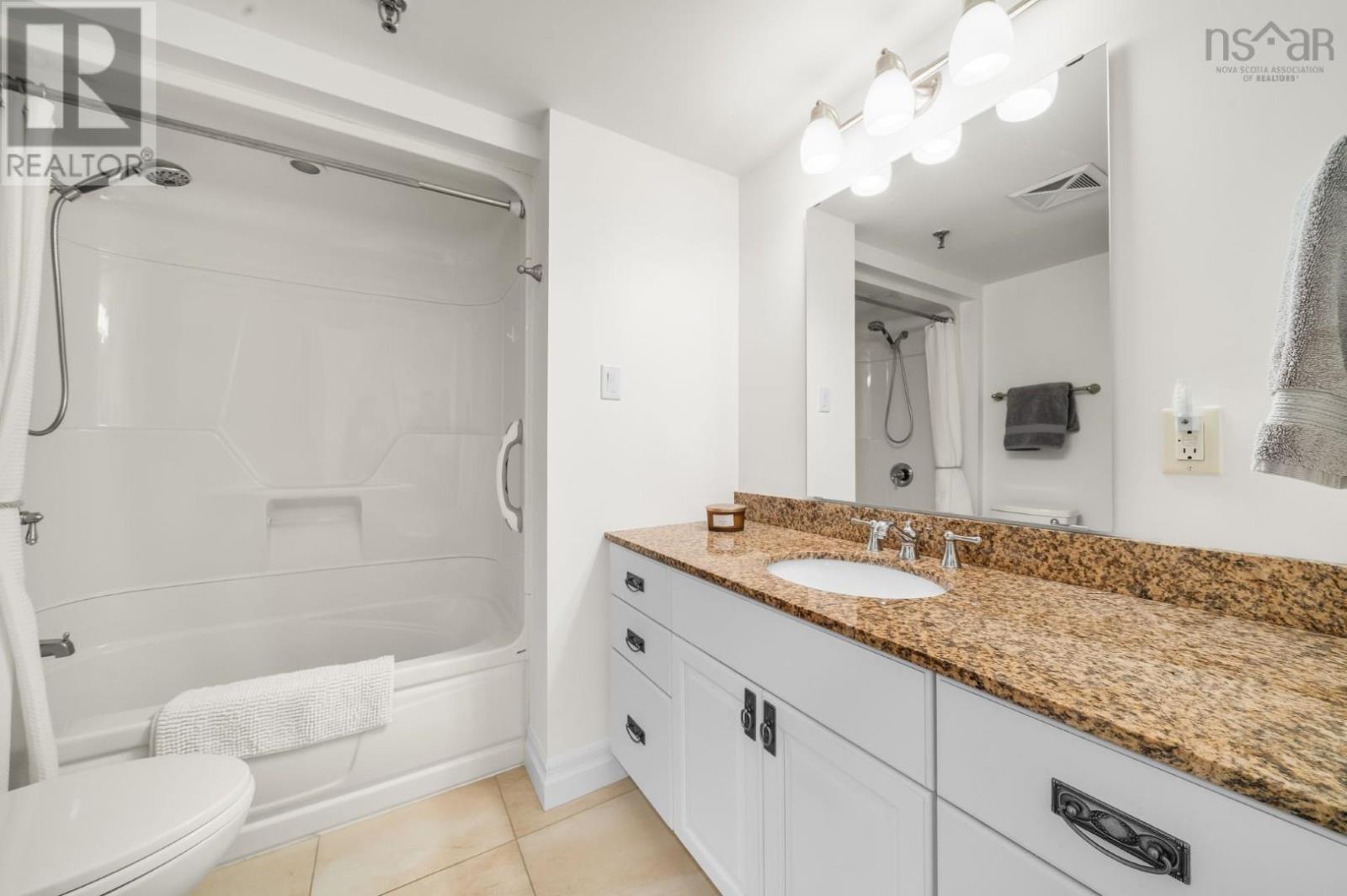 #114 45 Vimy Avenue - 7