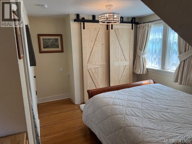 740 Newbury St - 53