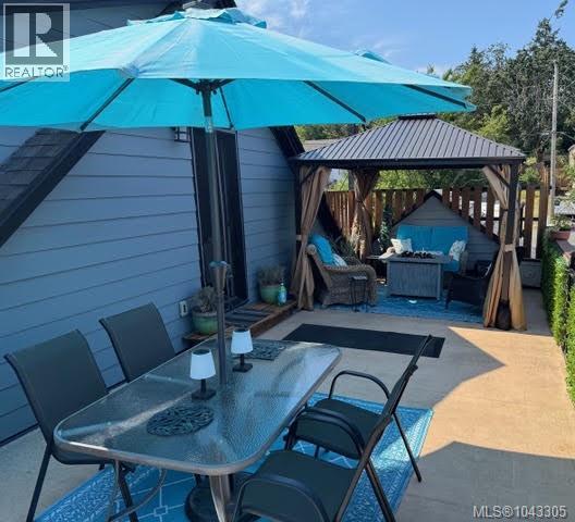 740 Newbury St - 32