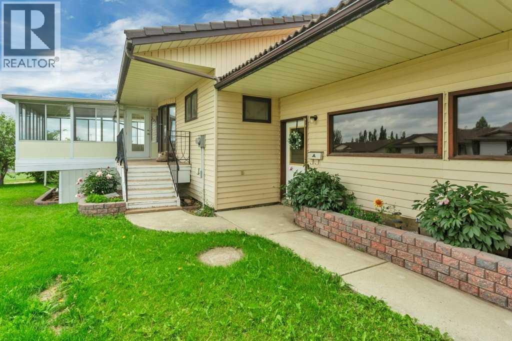 5201 46 Avenue - 4