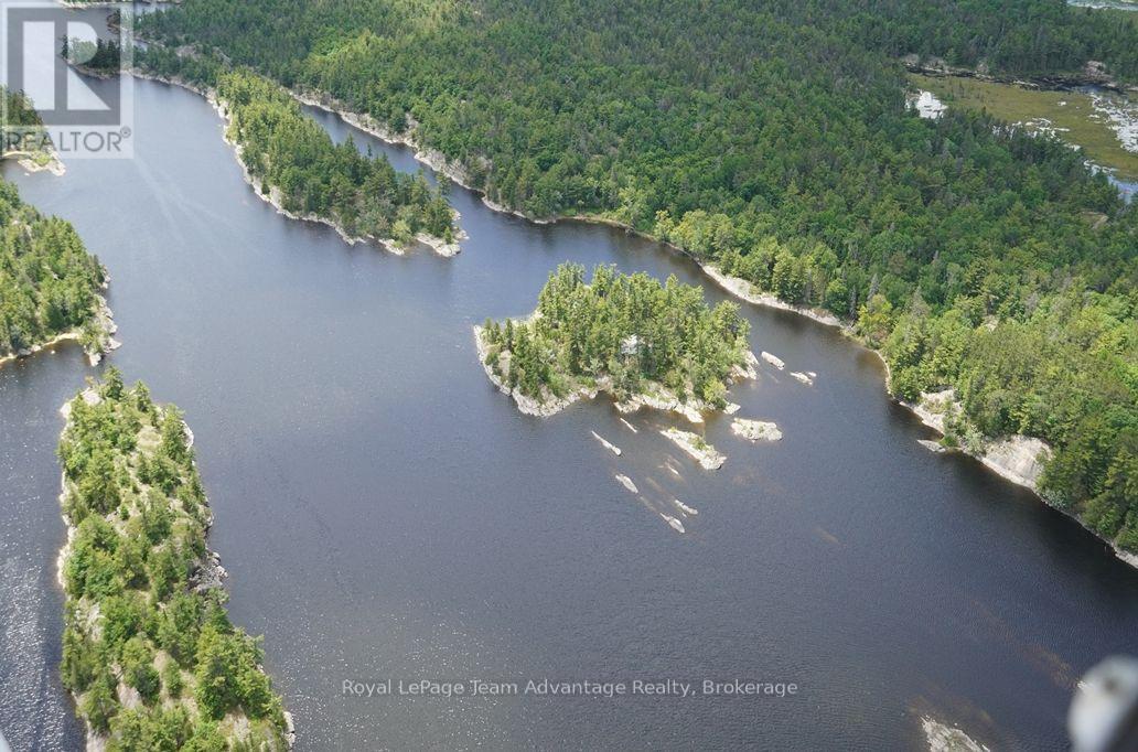 TP3411 ISLAND FRENCH RIVER - 35