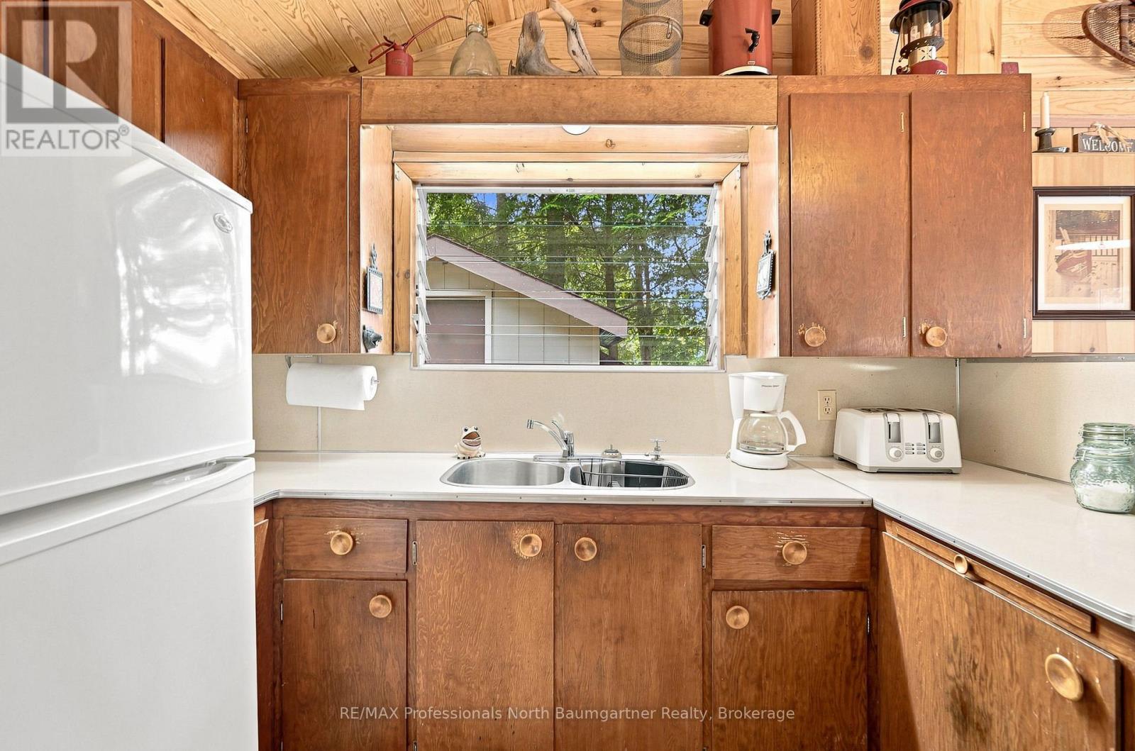 1896 WILKINSON ROAD - 12