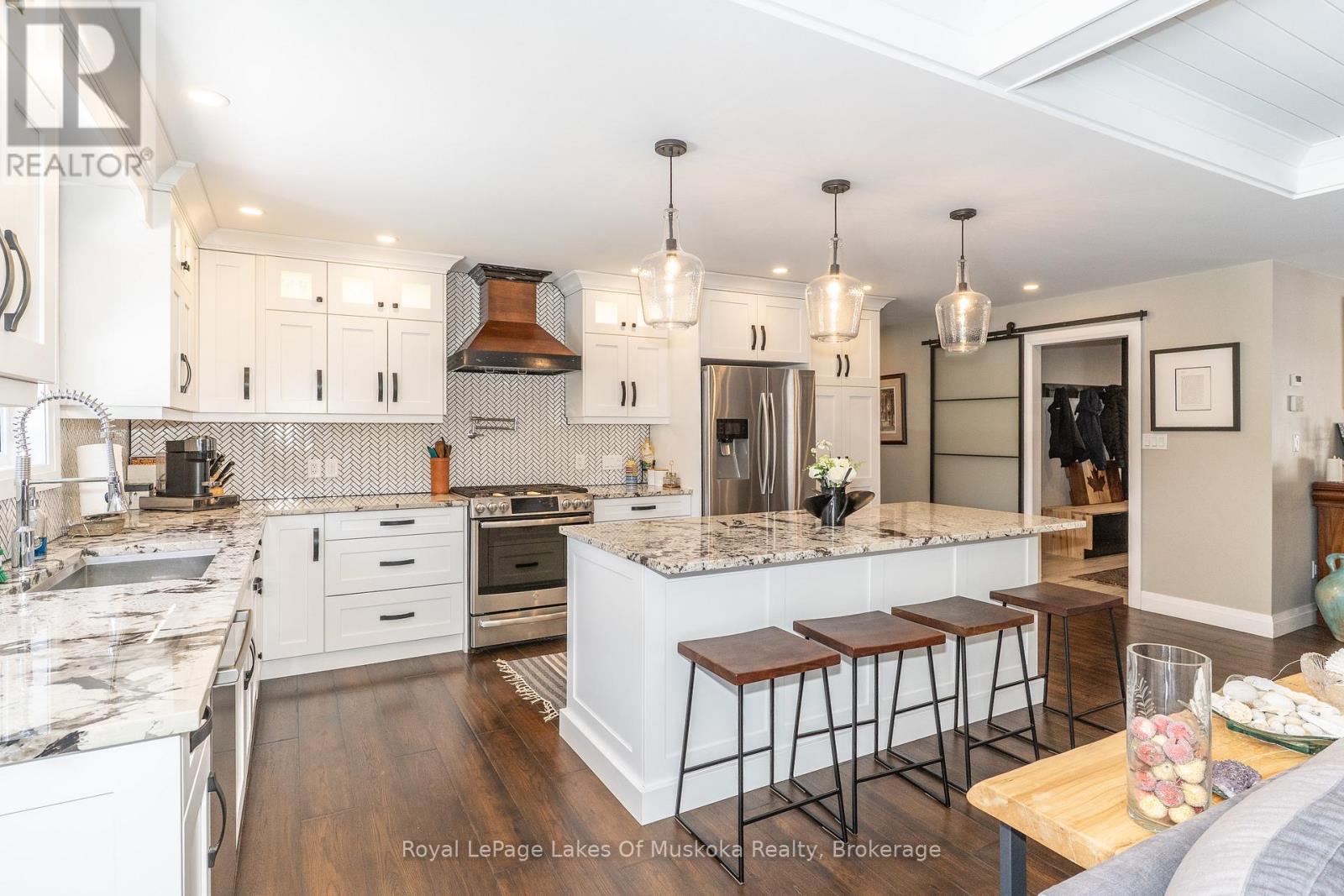 461 ROWANWOOD ROAD - 18
