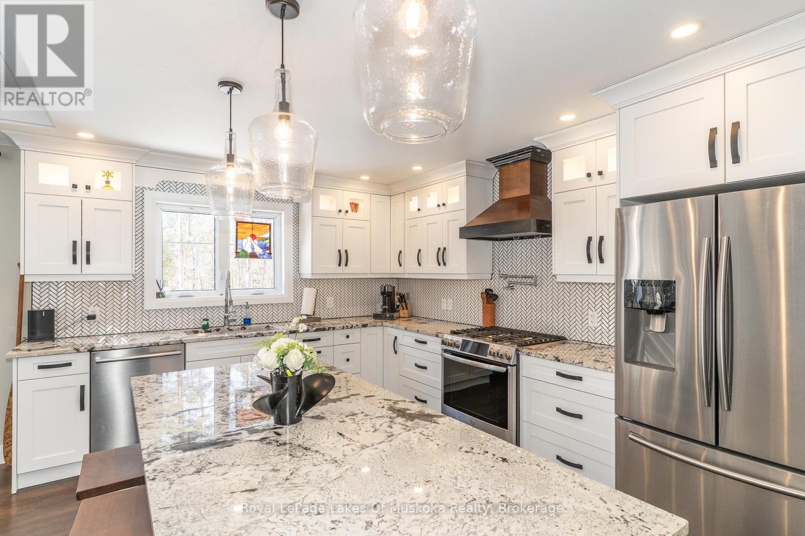 461 ROWANWOOD ROAD - 20