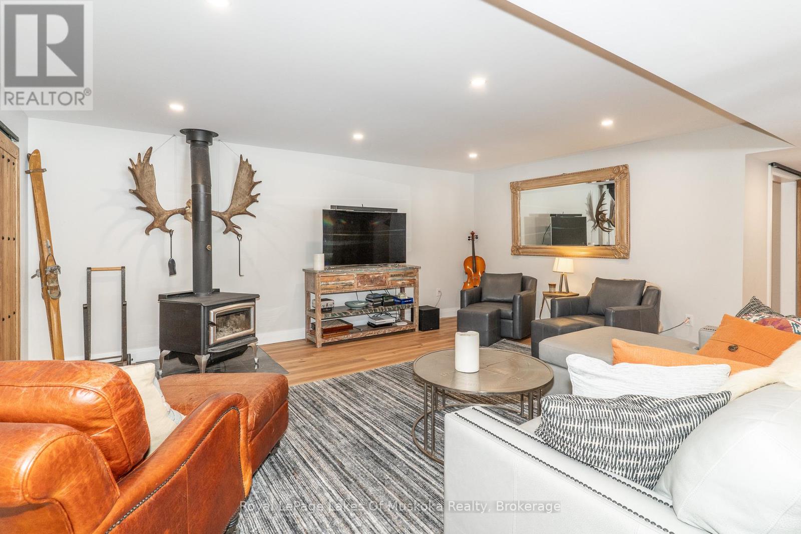 461 ROWANWOOD ROAD - 33