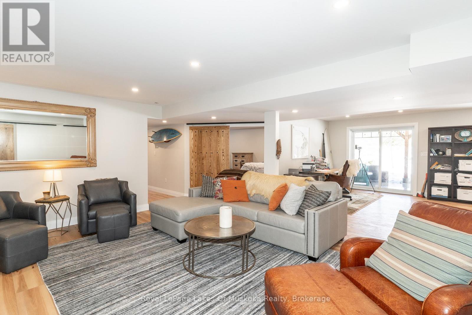 461 ROWANWOOD ROAD - 34