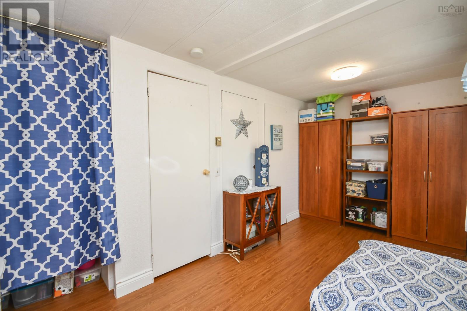 1526 Woodbine Drive - 26
