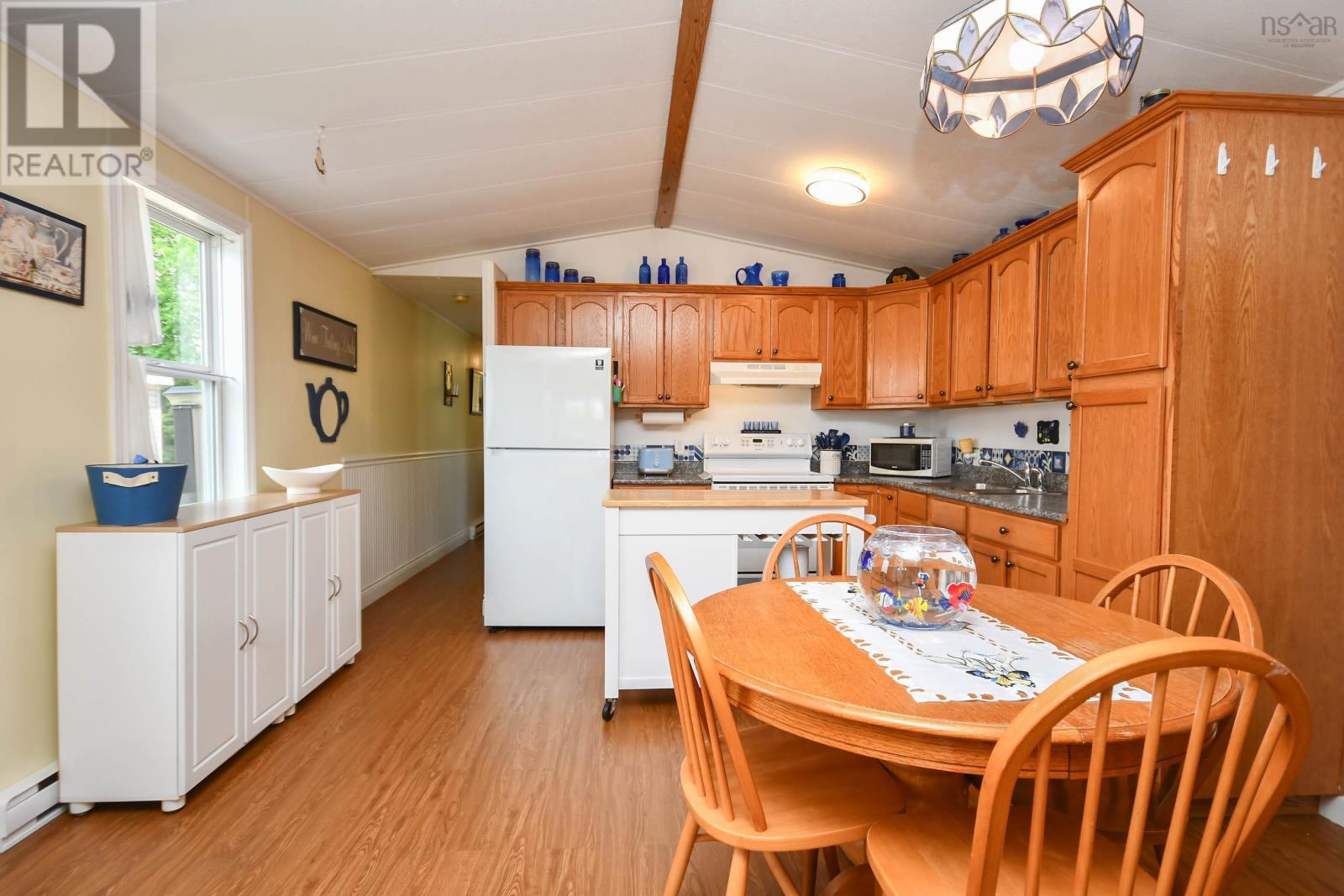 1526 Woodbine Drive - 12
