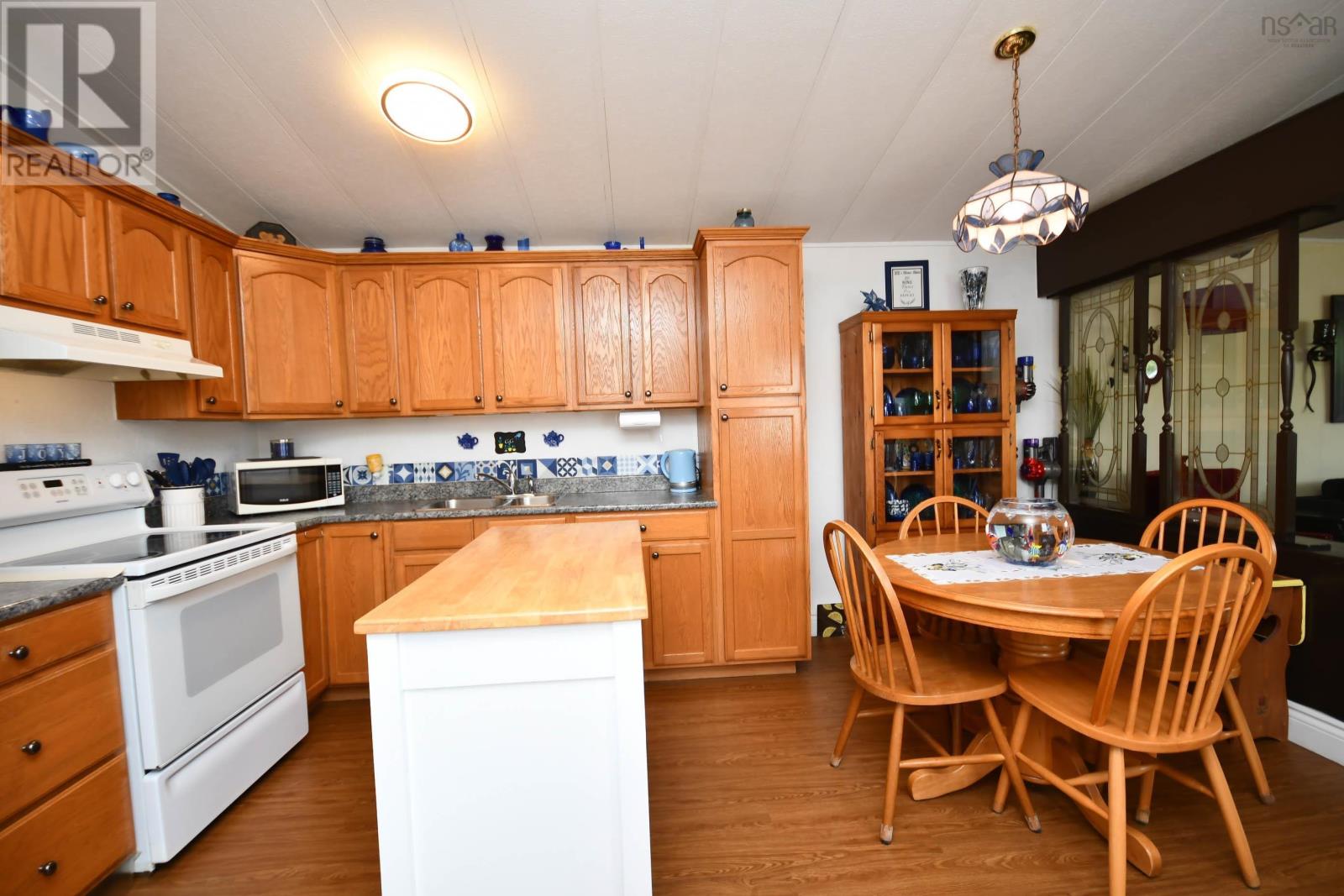1526 Woodbine Drive - 14