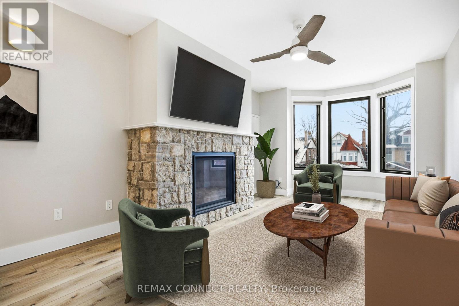16 ROSEMOUNT AVENUE - 23