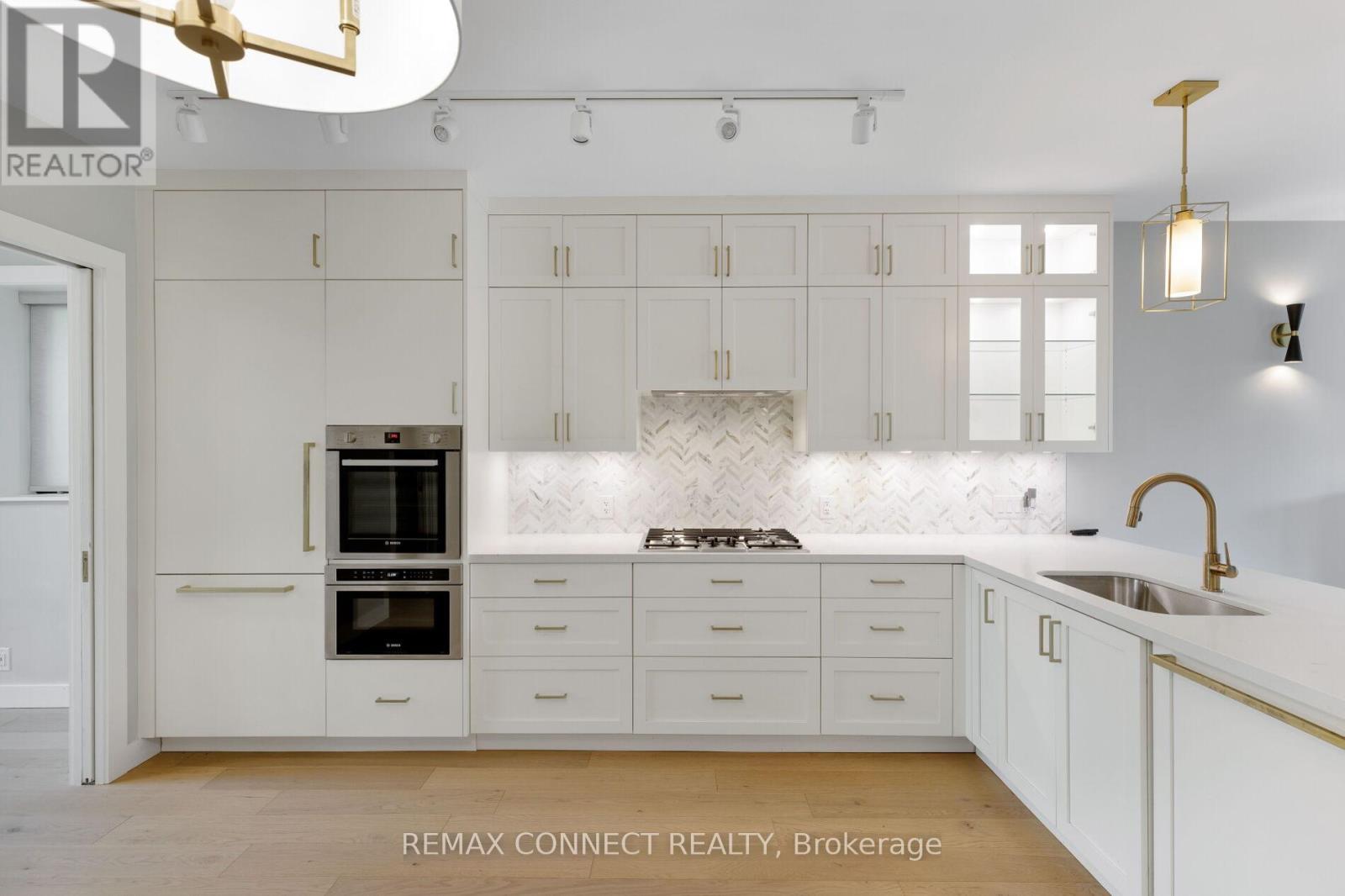 16 ROSEMOUNT AVENUE - 5