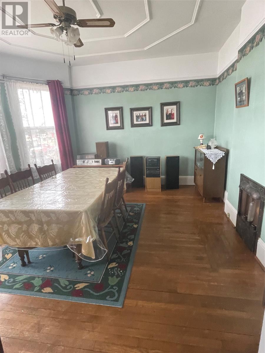 180 Main Road - 14