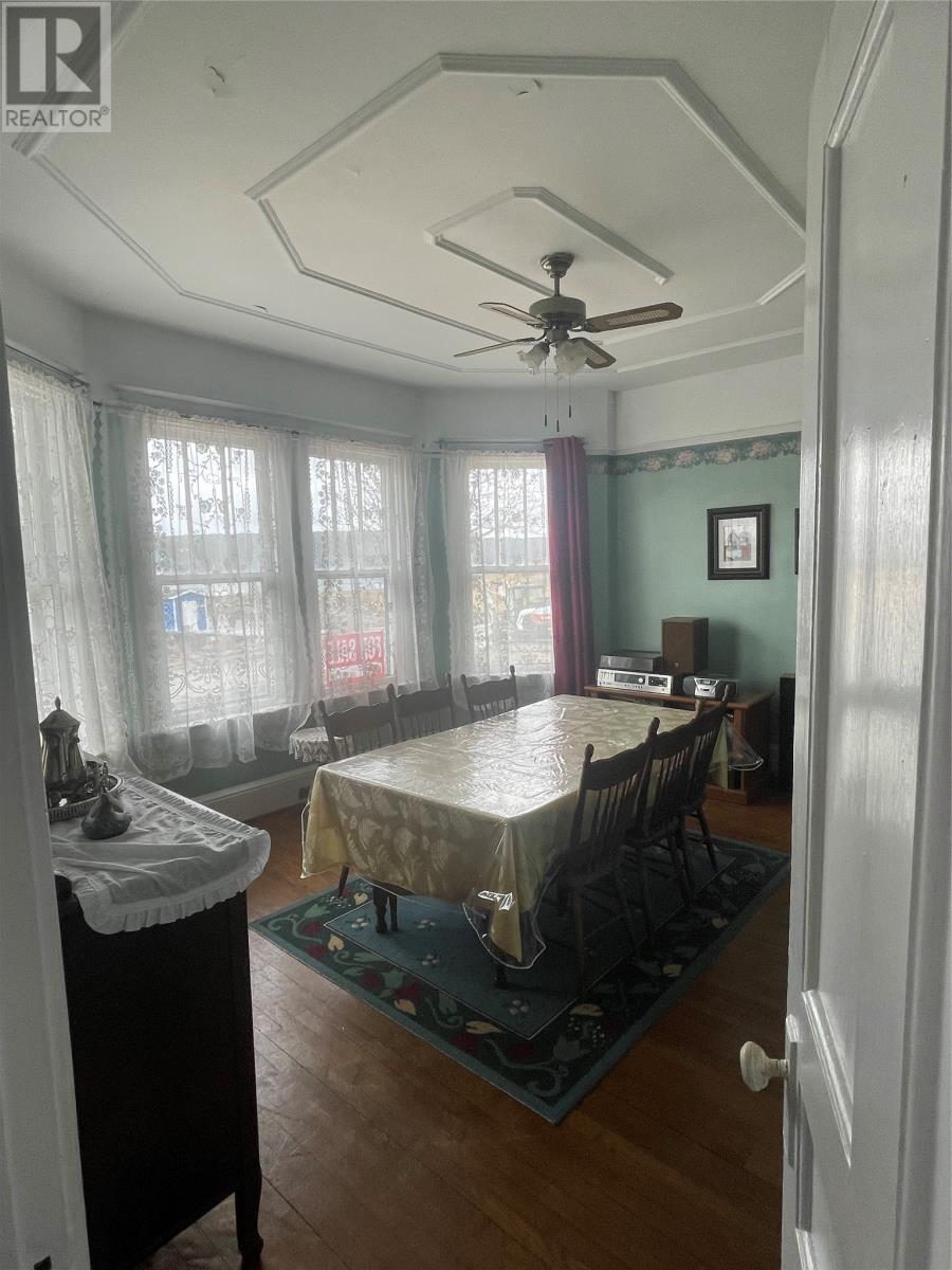 180 Main Road - 15