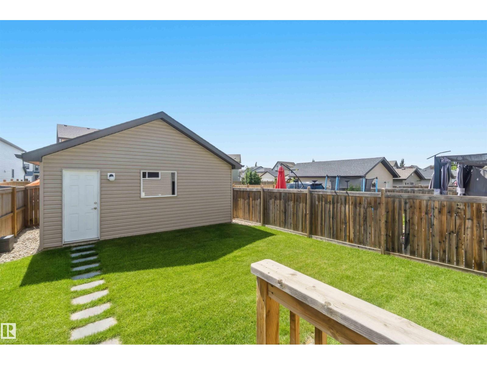 21839 99 AV NW - 54