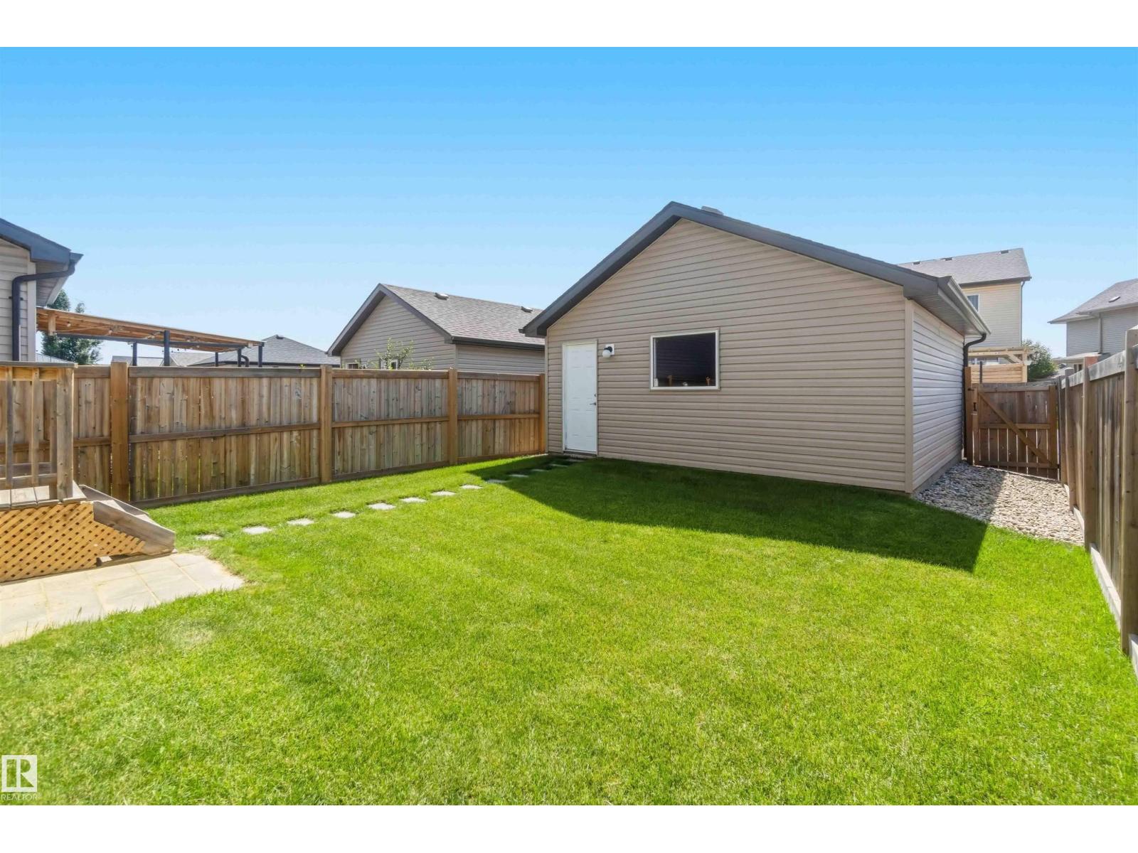 21839 99 AV NW - 57