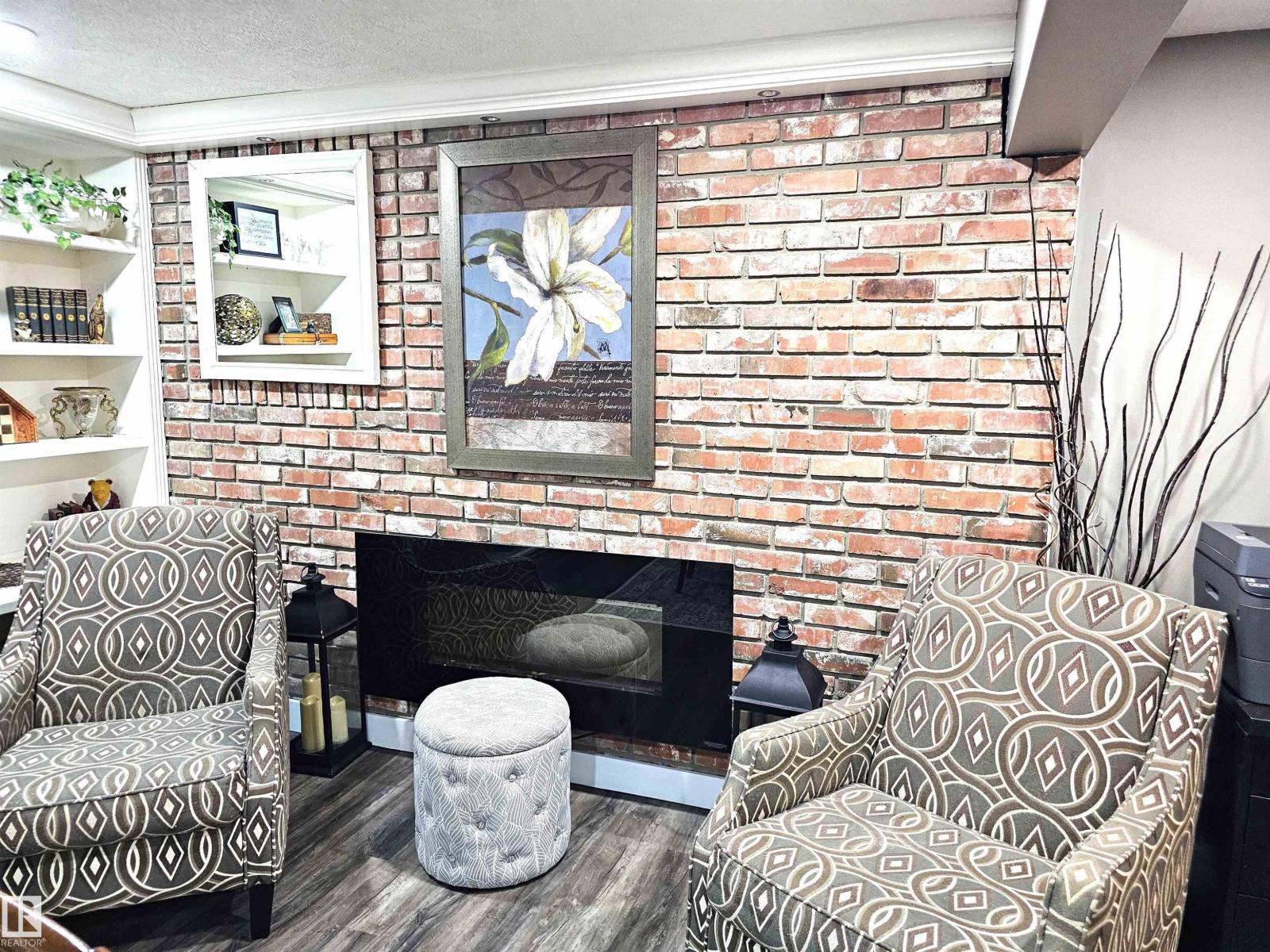 5519 42 ST - 40