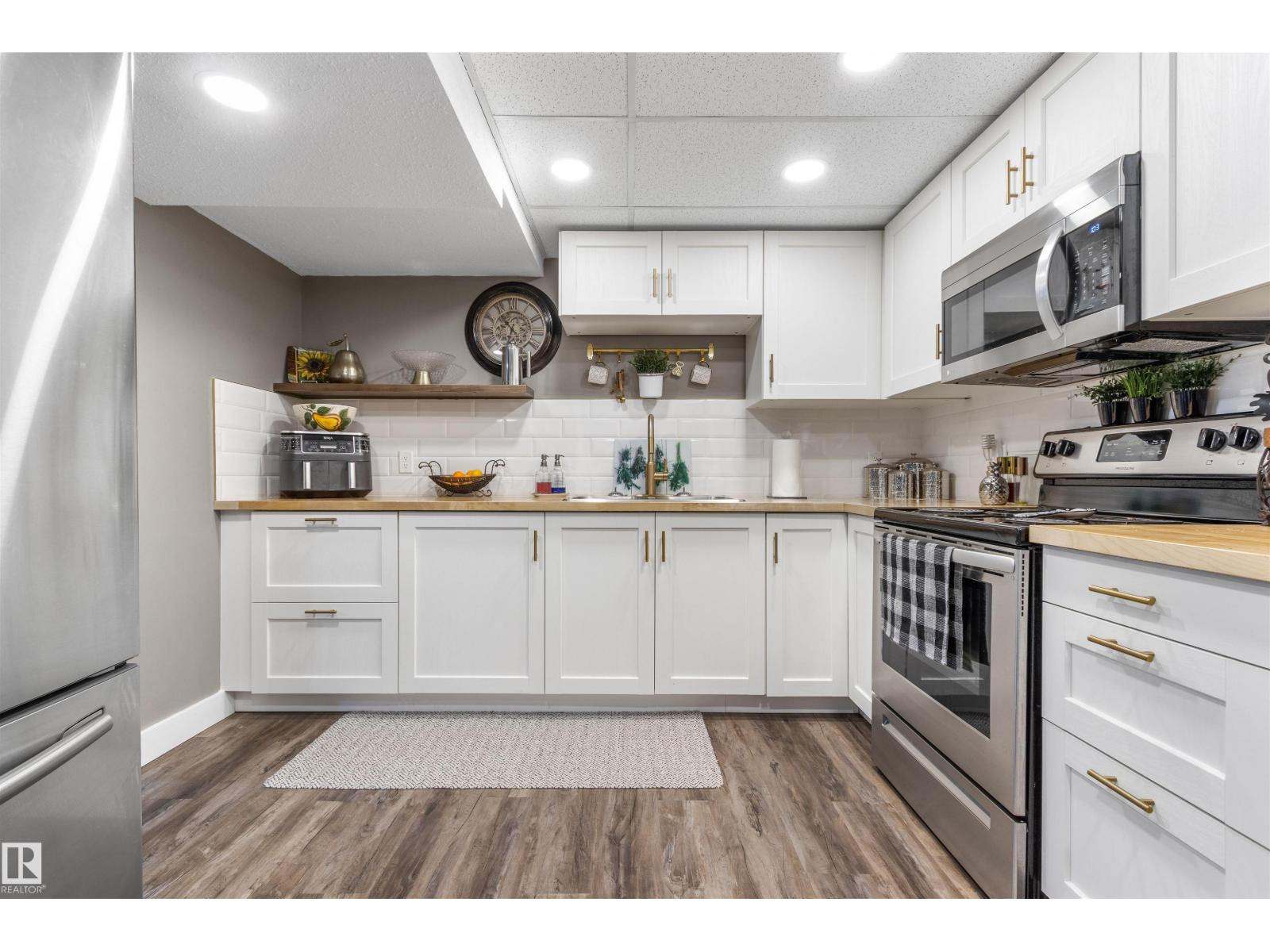 5519 42 ST - 41
