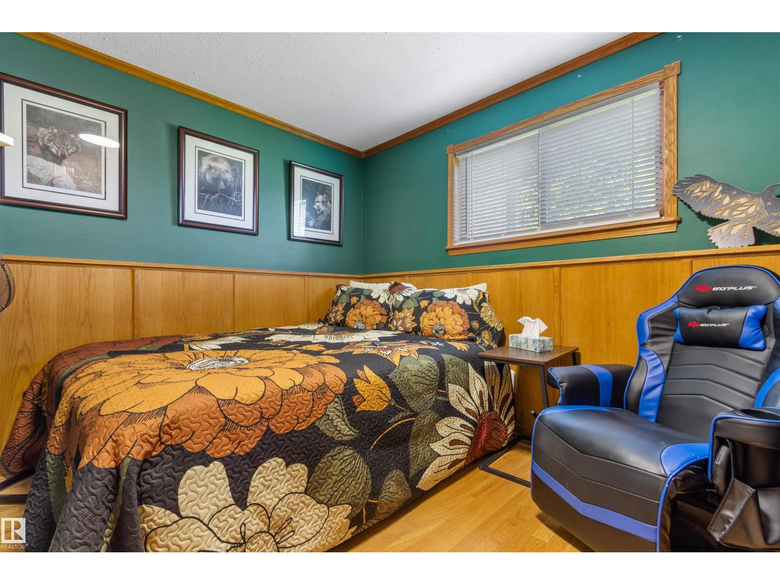 5519 42 ST - 50