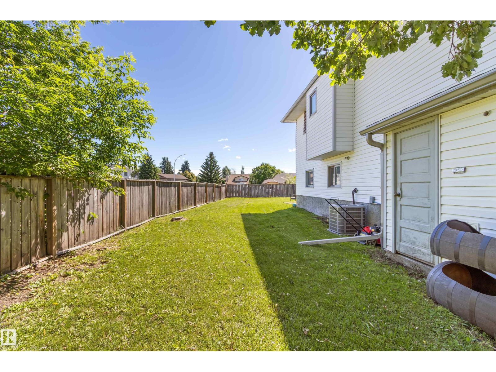 5519 42 ST - 52
