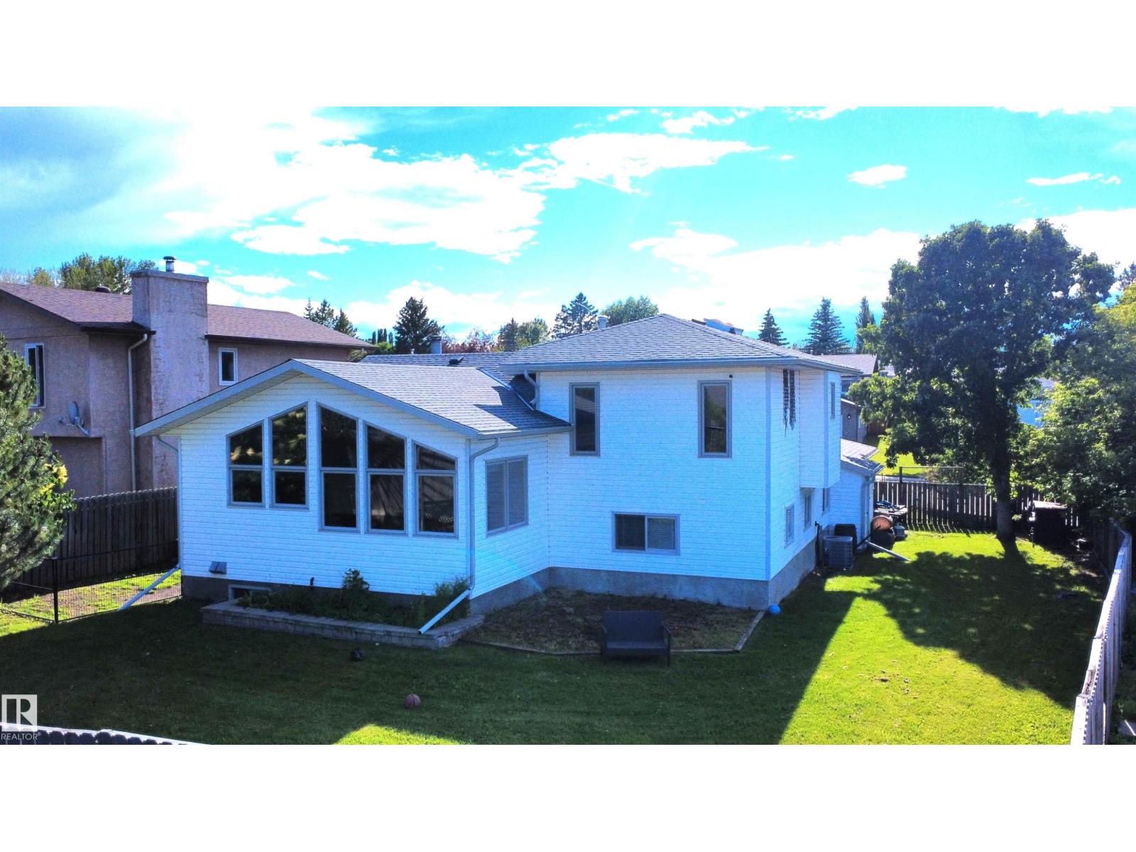 5519 42 ST - 57