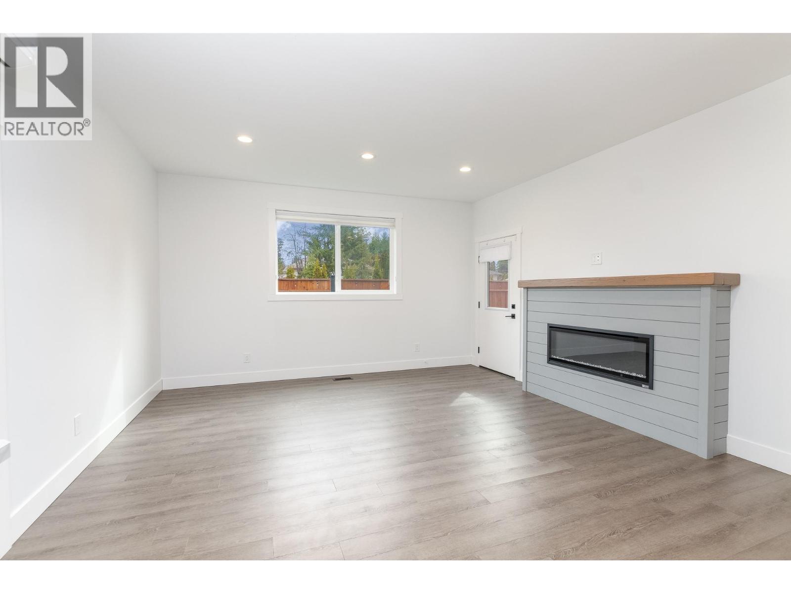 #4 1441 20 Avenue SE - 29