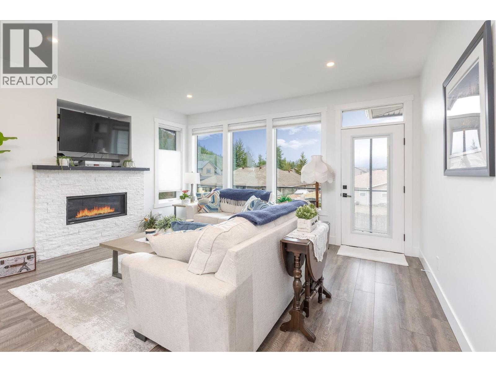 #4 1441 20 Avenue SE - 4