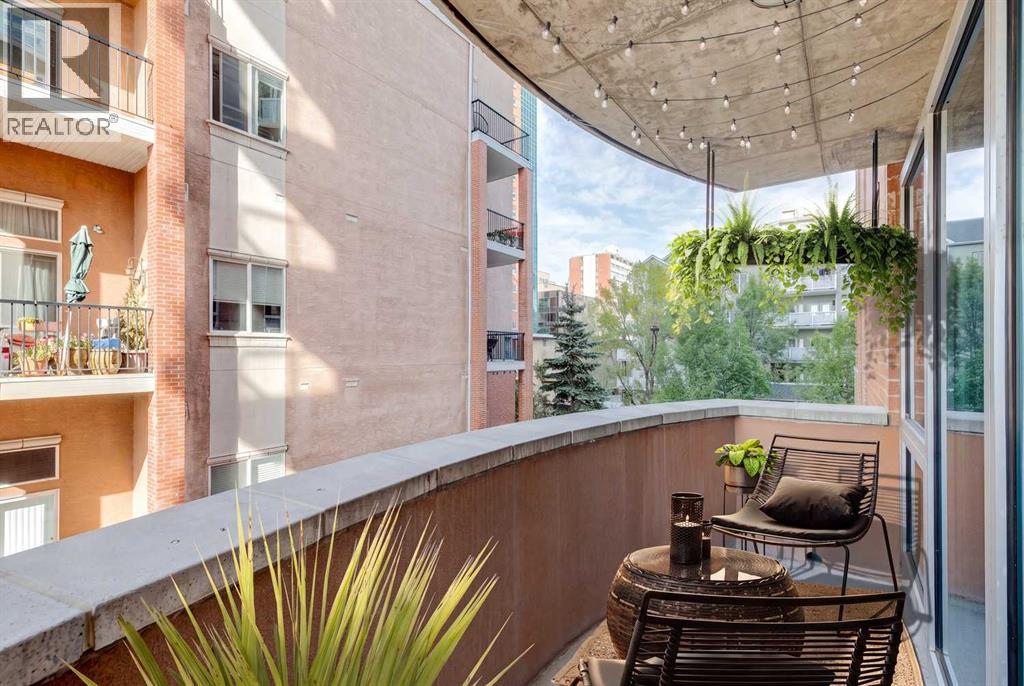 #206 817 15 Avenue SW - 19