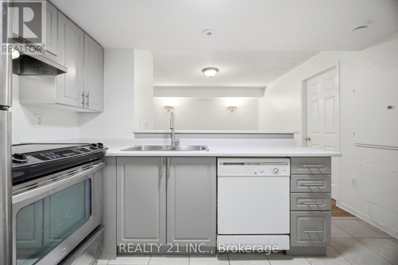 #93 200 MCLEVIN AVENUE - 10