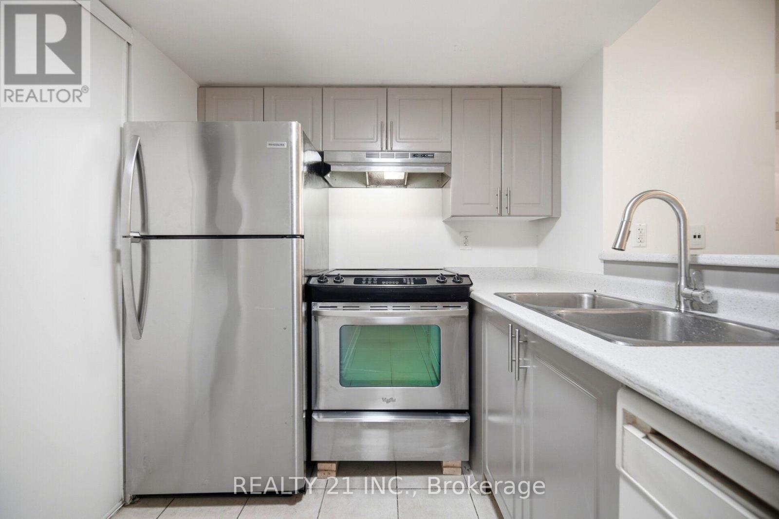 #93 200 MCLEVIN AVENUE - 11