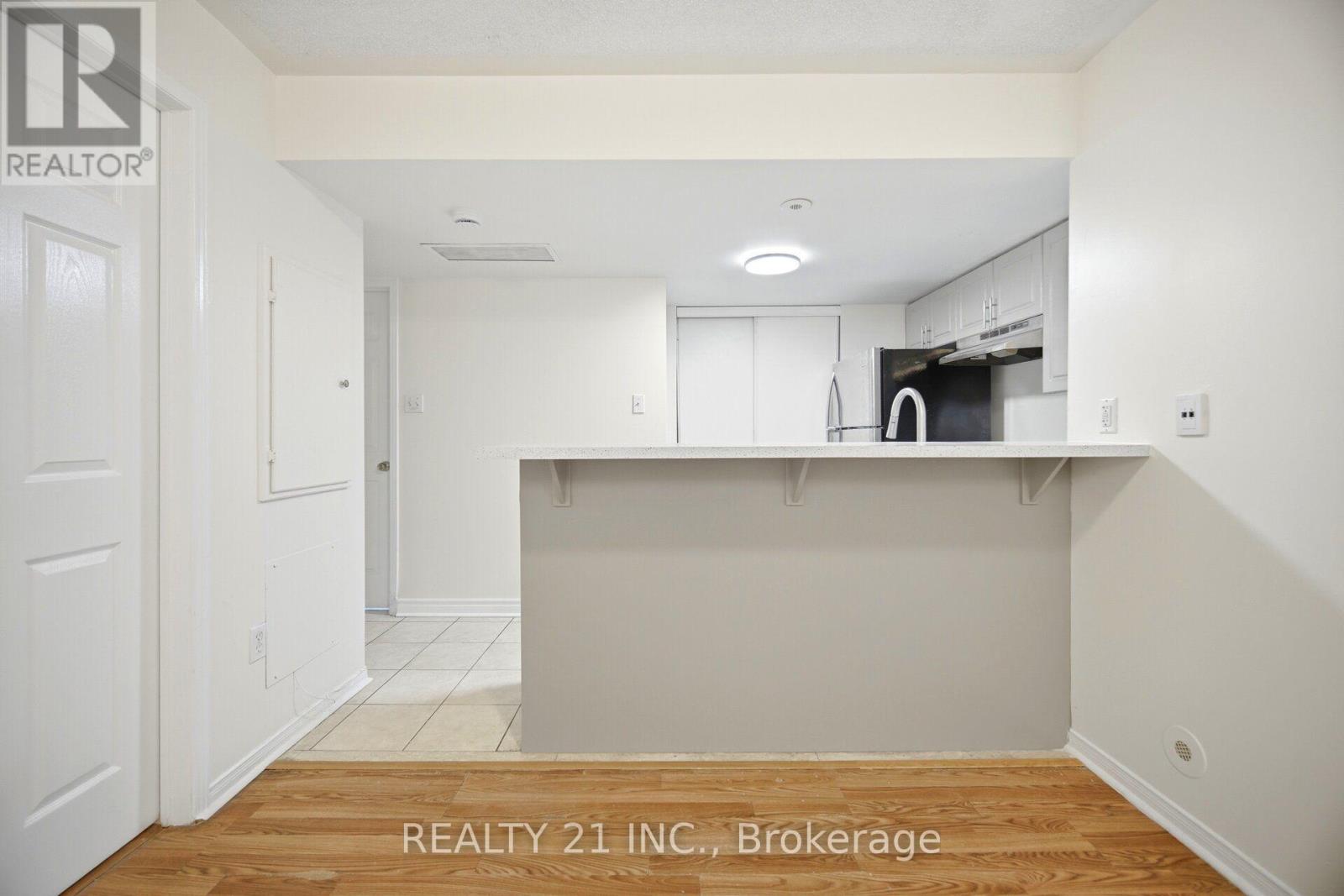 #93 200 MCLEVIN AVENUE - 8