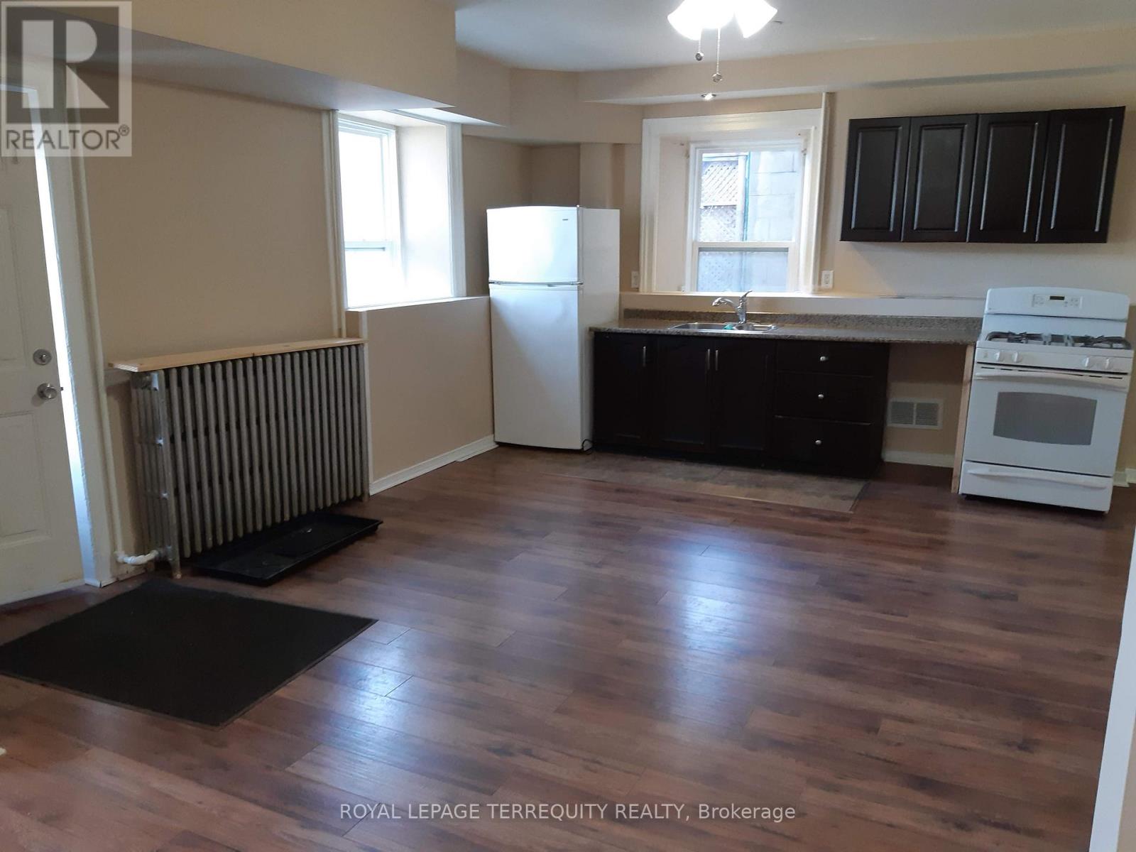 51 NASSAU STREET - 25
