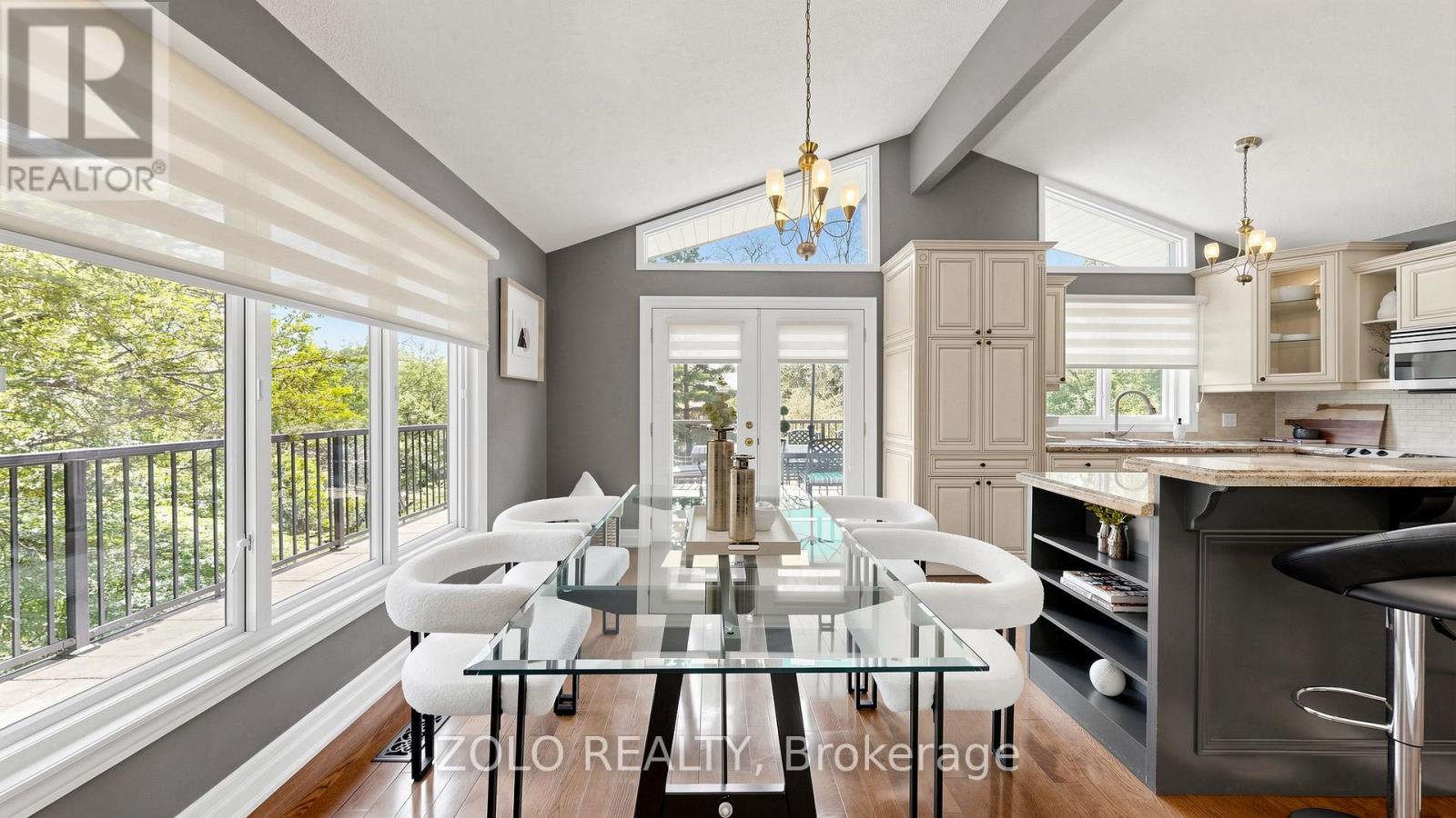 41 MEADOWCLIFFE DRIVE - 12