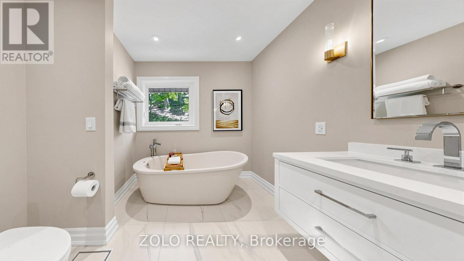 41 MEADOWCLIFFE DRIVE - 17