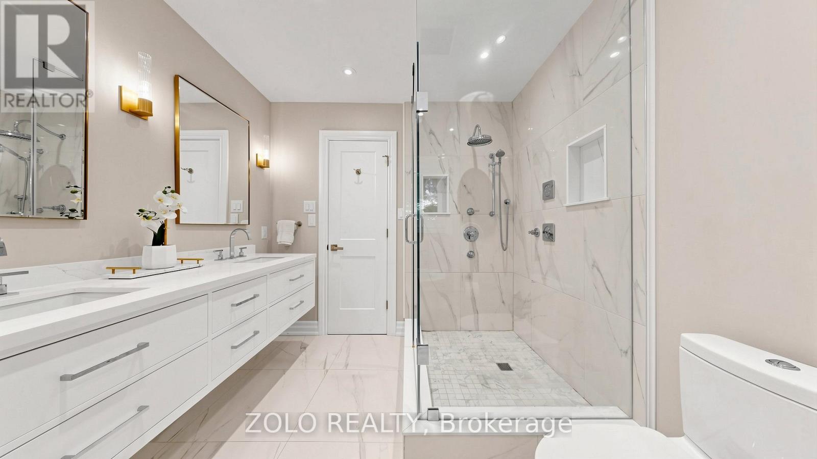 41 MEADOWCLIFFE DRIVE - 19