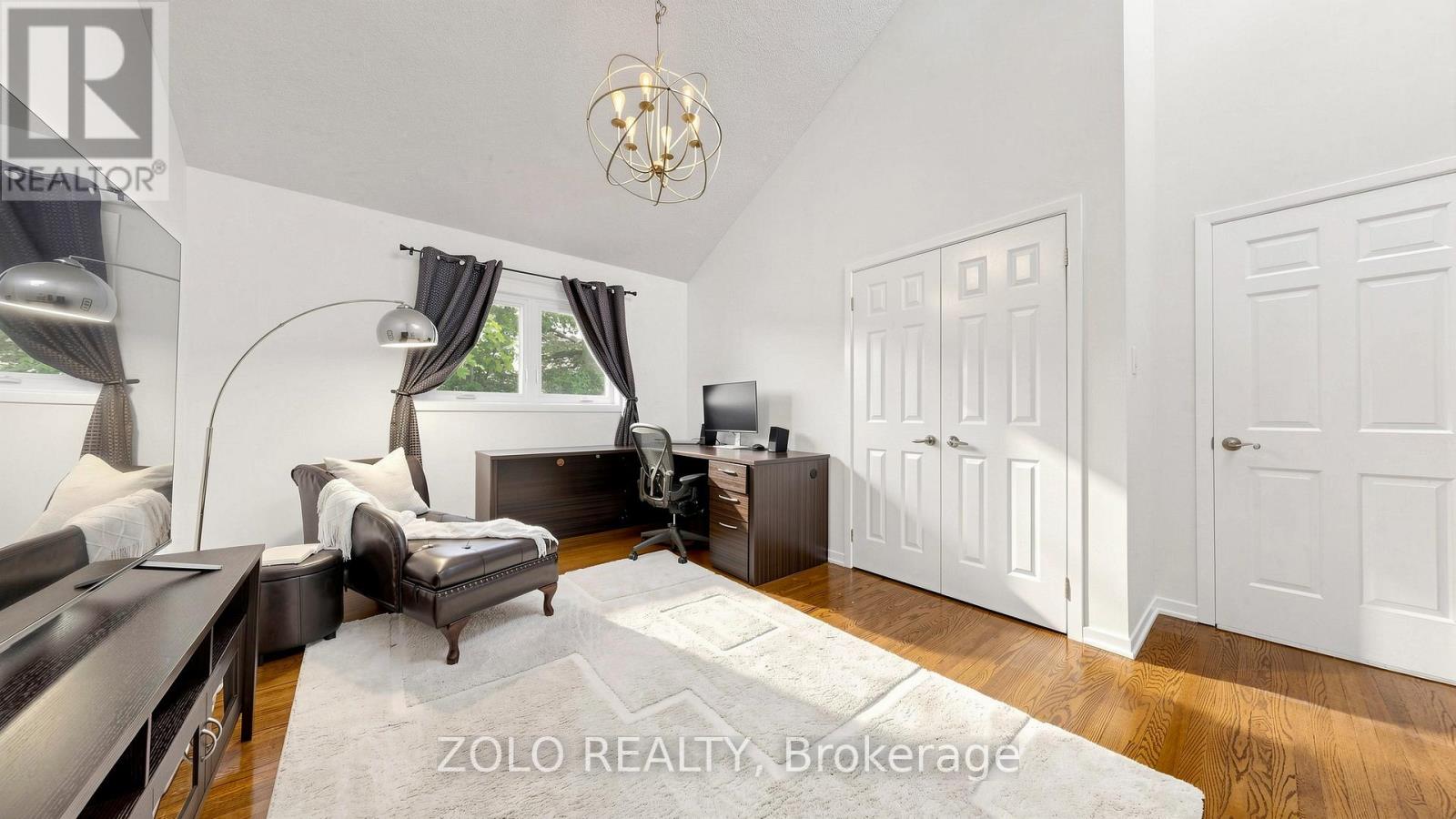 41 MEADOWCLIFFE DRIVE - 21