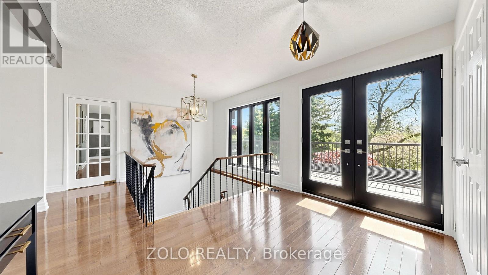 41 MEADOWCLIFFE DRIVE - 24