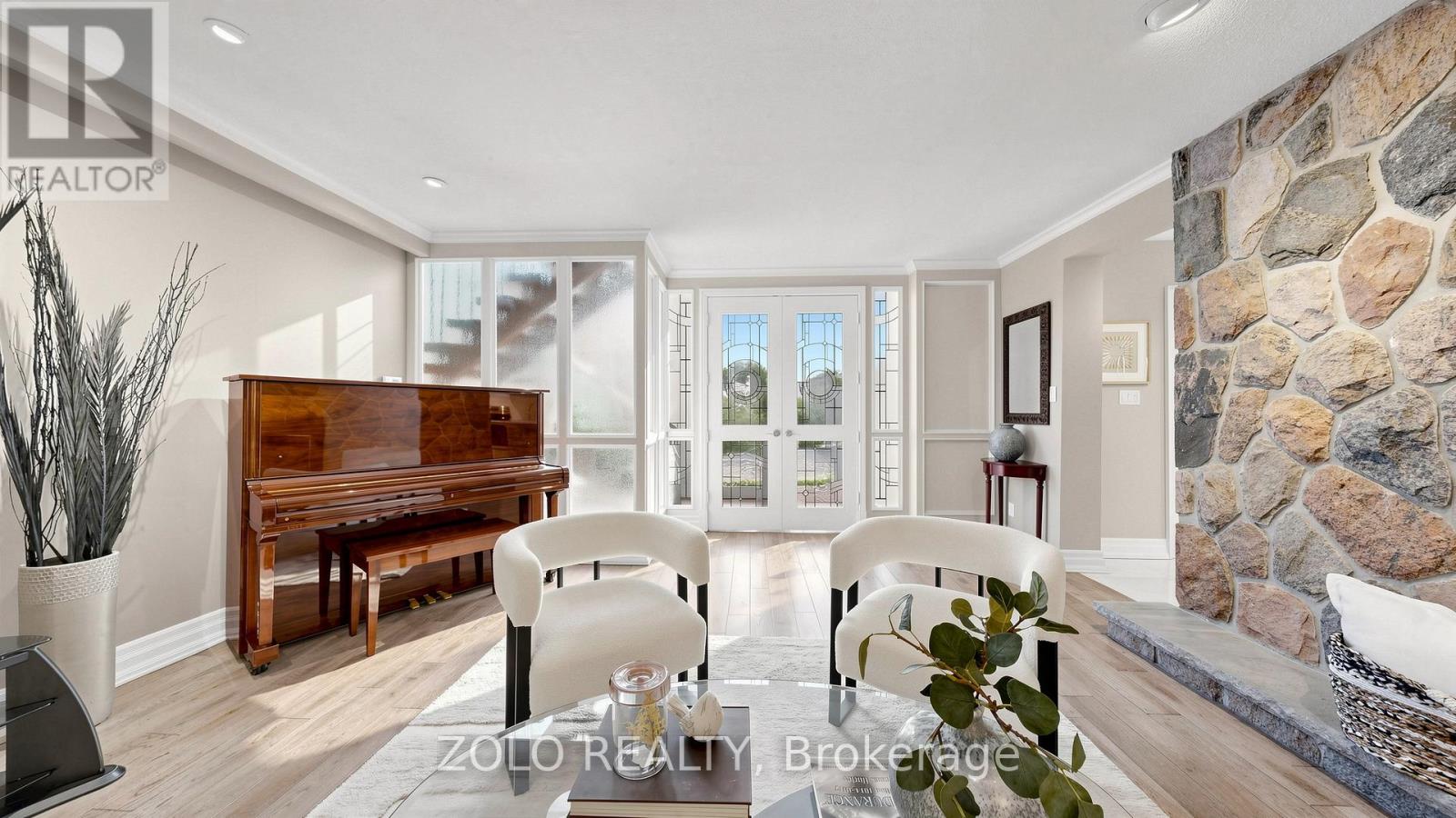 41 MEADOWCLIFFE DRIVE - 27