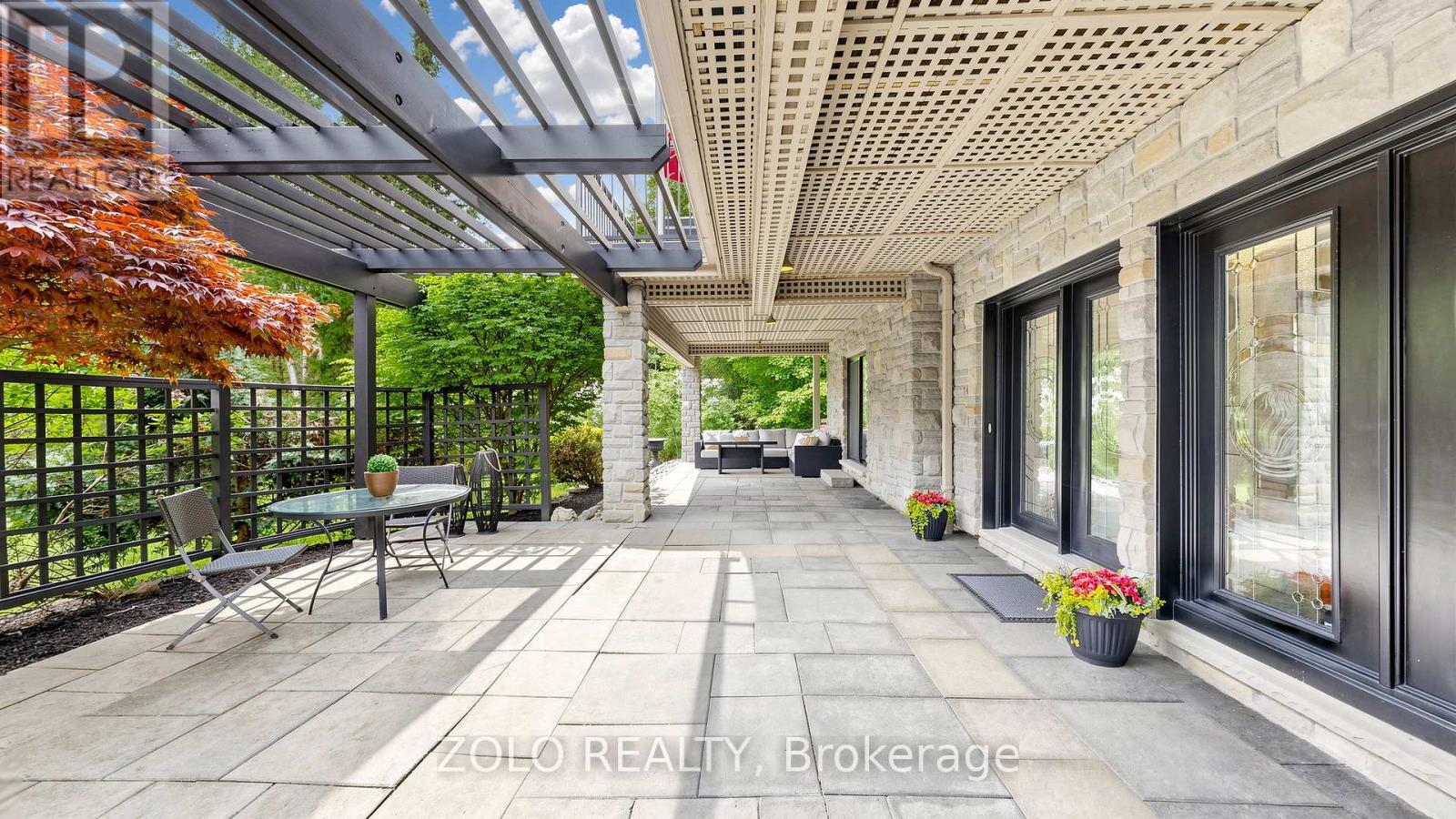 41 MEADOWCLIFFE DRIVE - 4