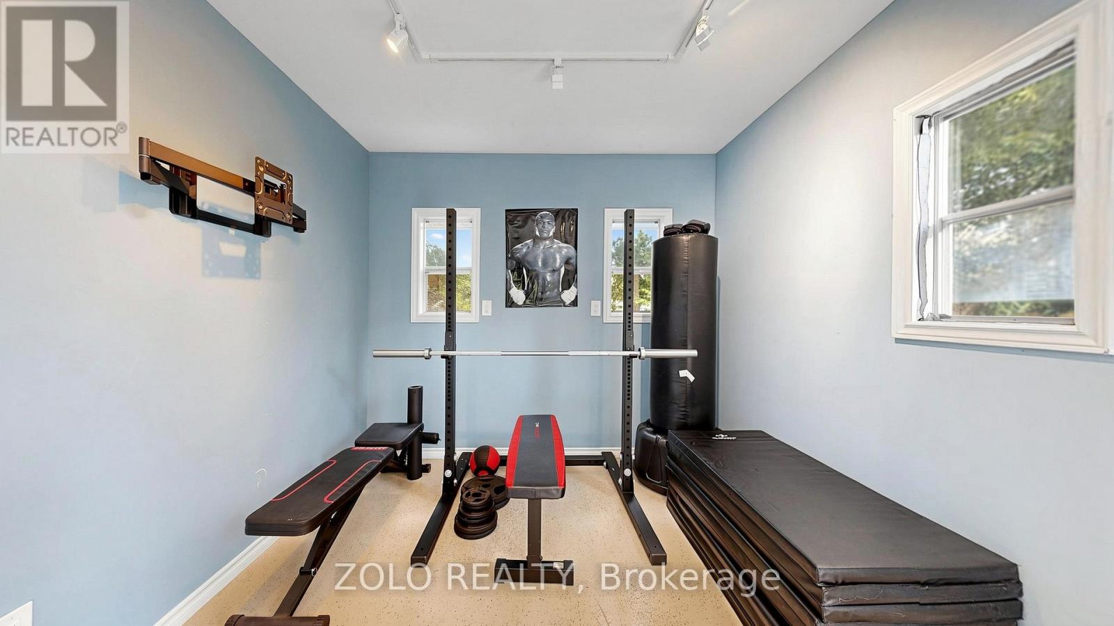 41 MEADOWCLIFFE DRIVE - 42