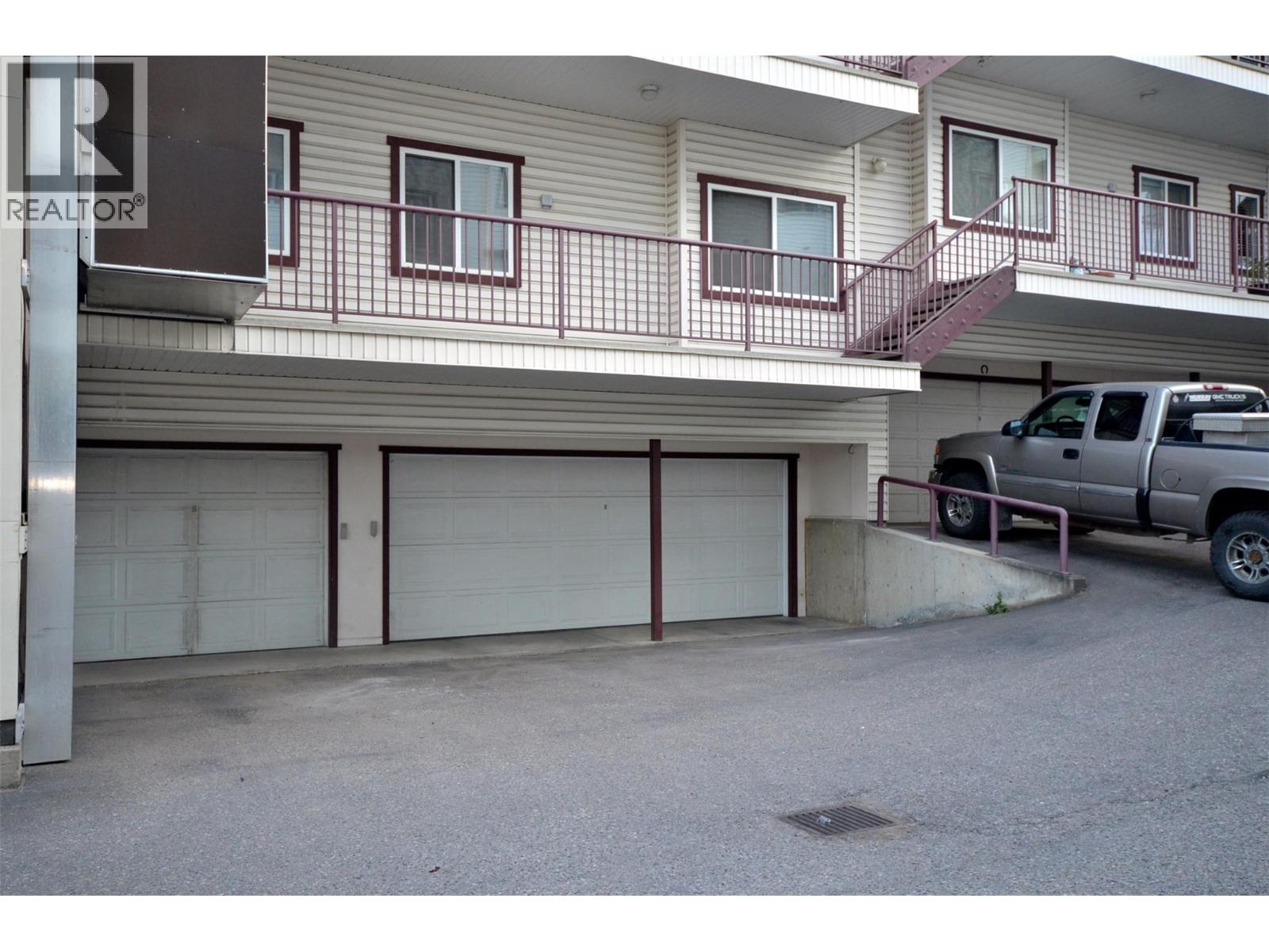 #29 4601 27 Avenue - 3