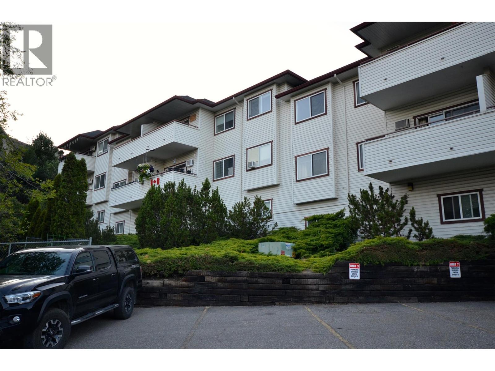 #29 4601 27 Avenue - 8