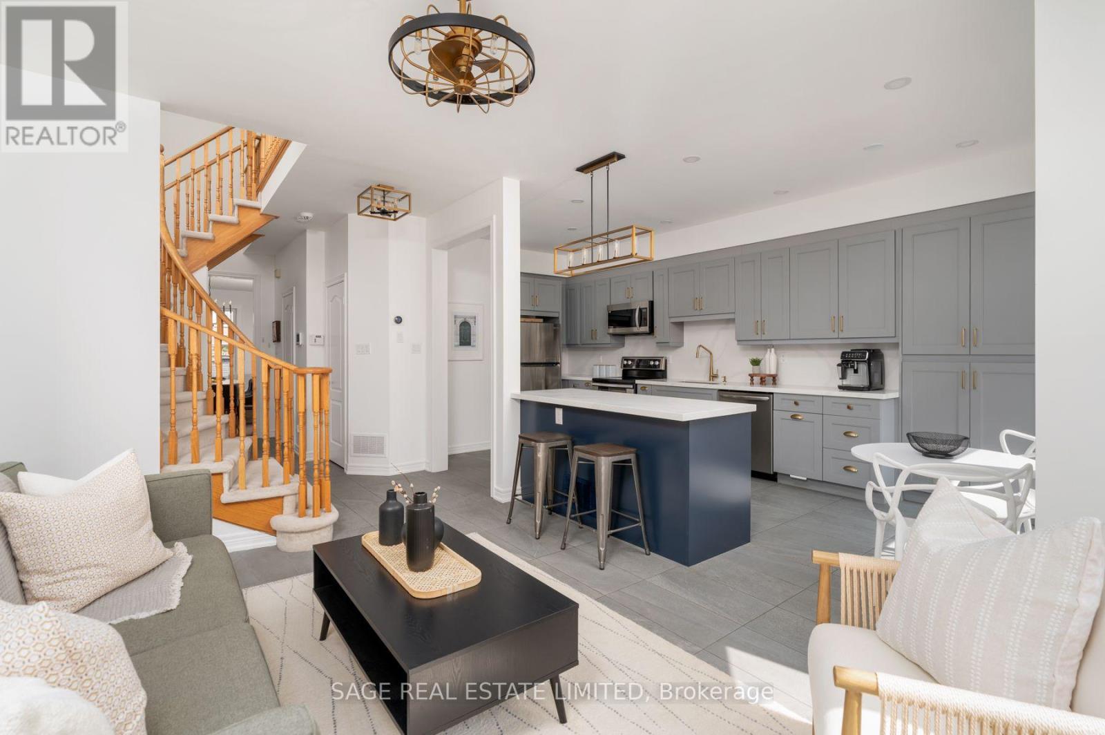51 PEDERSEN DRIVE - 10