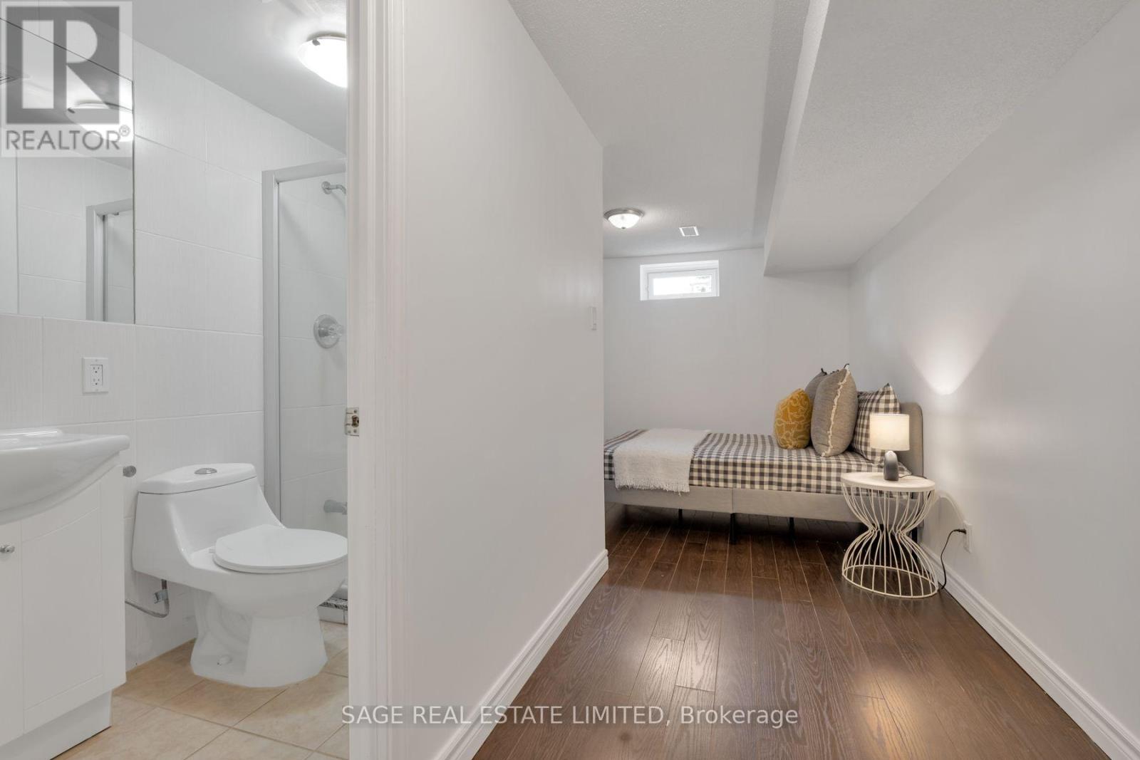 51 PEDERSEN DRIVE - 30