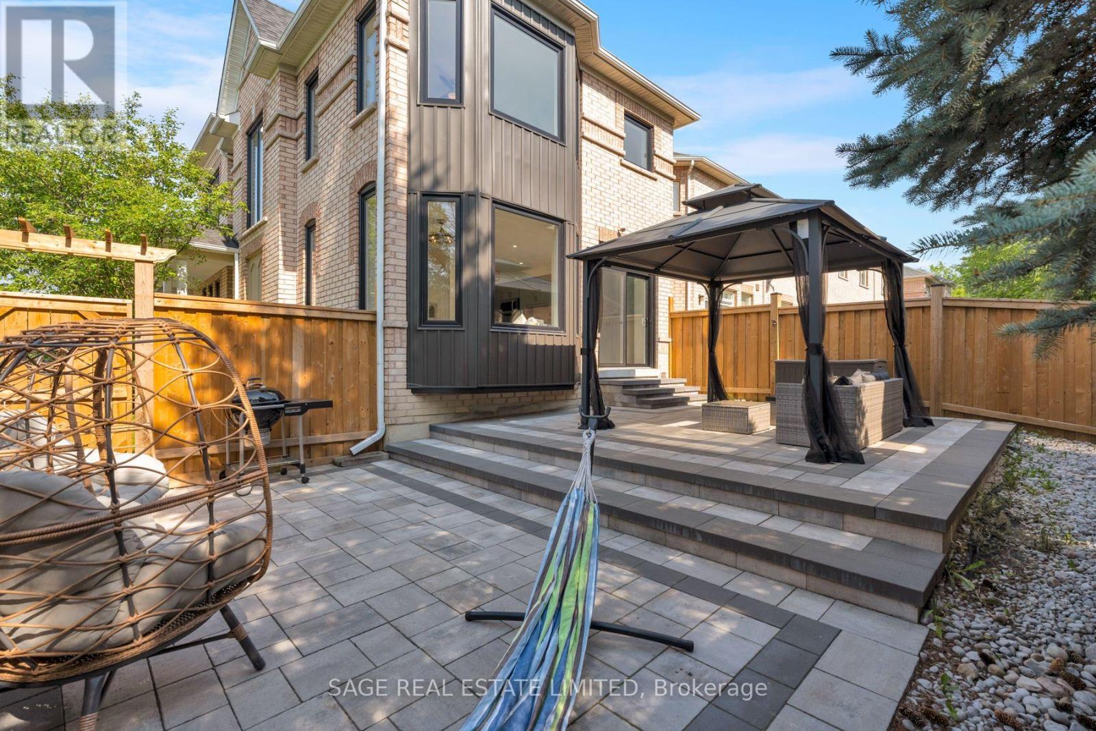 51 PEDERSEN DRIVE - 36