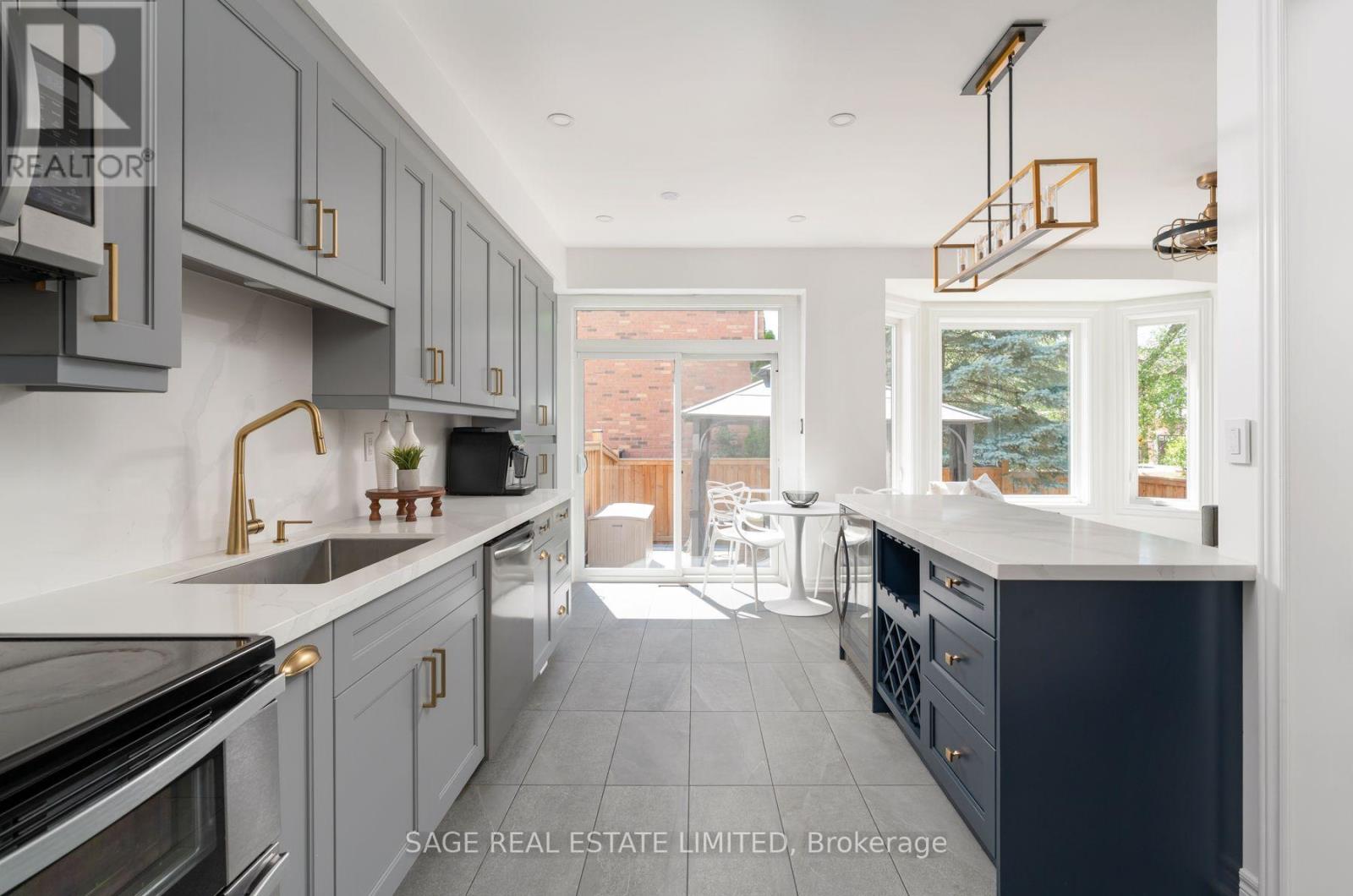 51 PEDERSEN DRIVE - 5